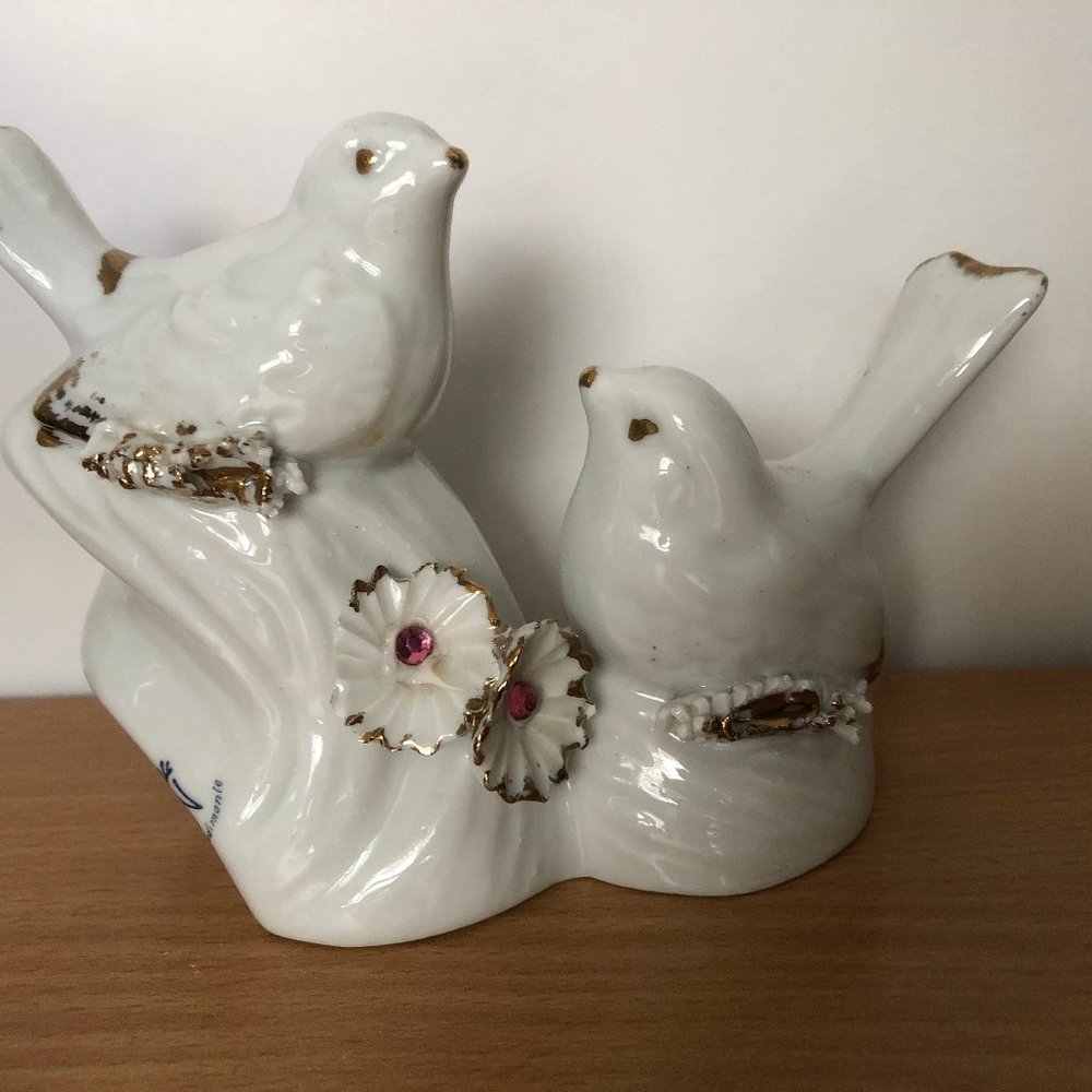 Vintage Porcelain Capodimonte 2 White birds and flowers on tree branch gold gild